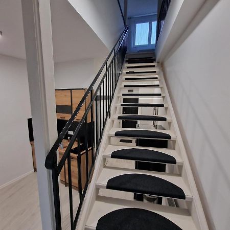 Schmidt Apartman Miskolc Belvarosaban Екстер'єр фото