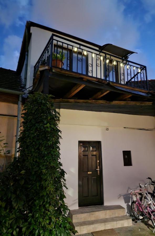 Schmidt Apartman Miskolc Belvarosaban Екстер'єр фото